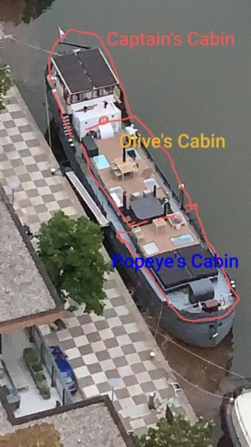 Botel De Coaster & Aquarium Ponton Hotel Rotterdam