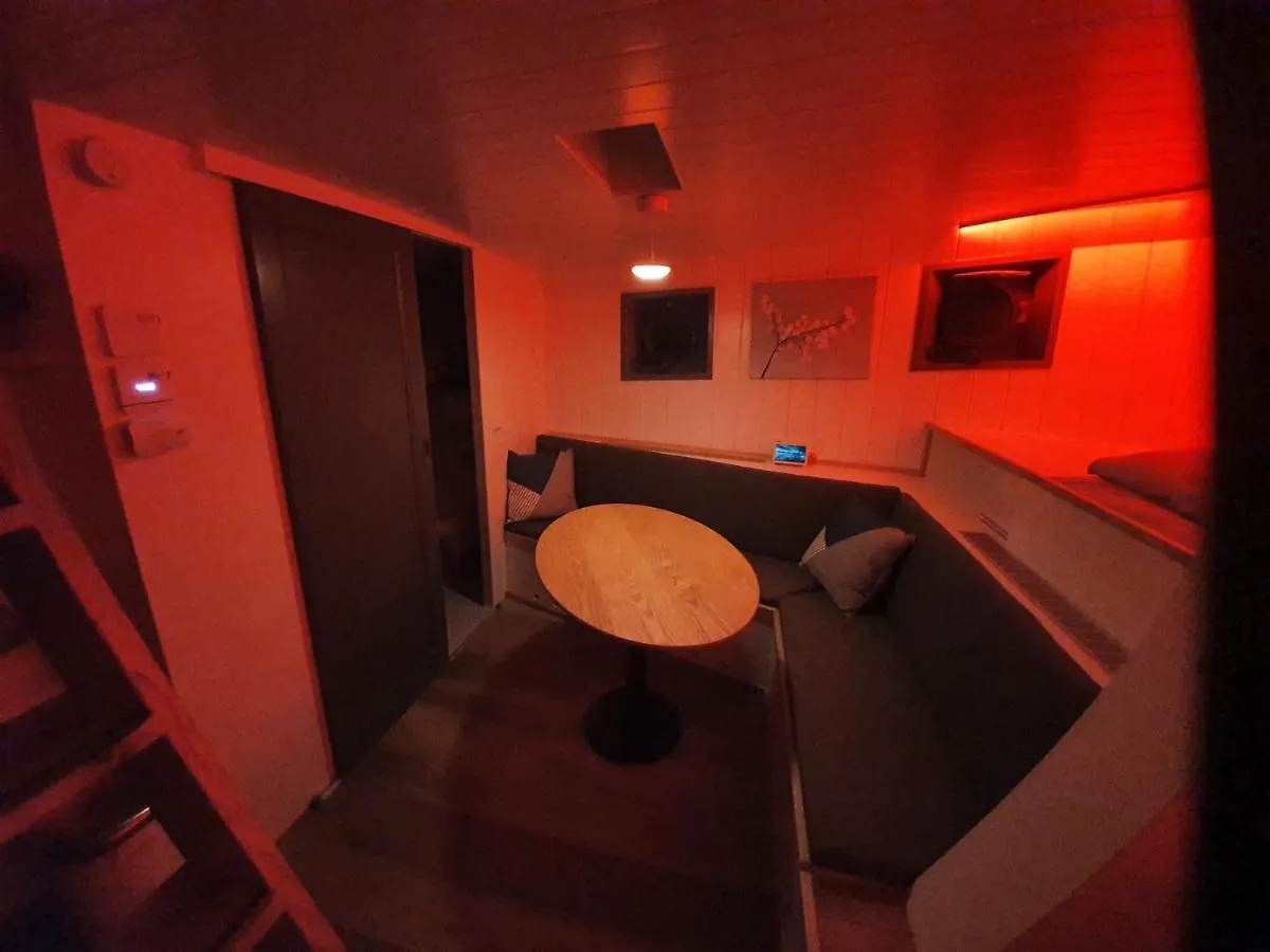 De Coaster & Aquarium Ponton Hotel Rotterdam Netherlands