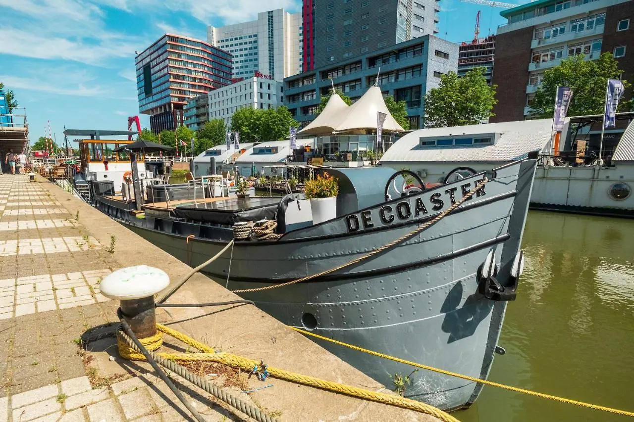 De Coaster & Aquarium Ponton Hotel Rotterdam